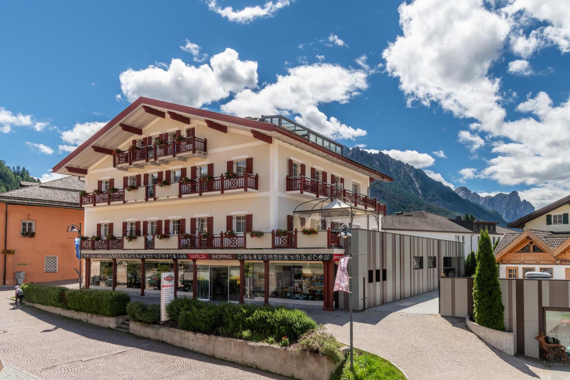 Sapelza Appartementhaus ドッビアーコ エクステリア 写真