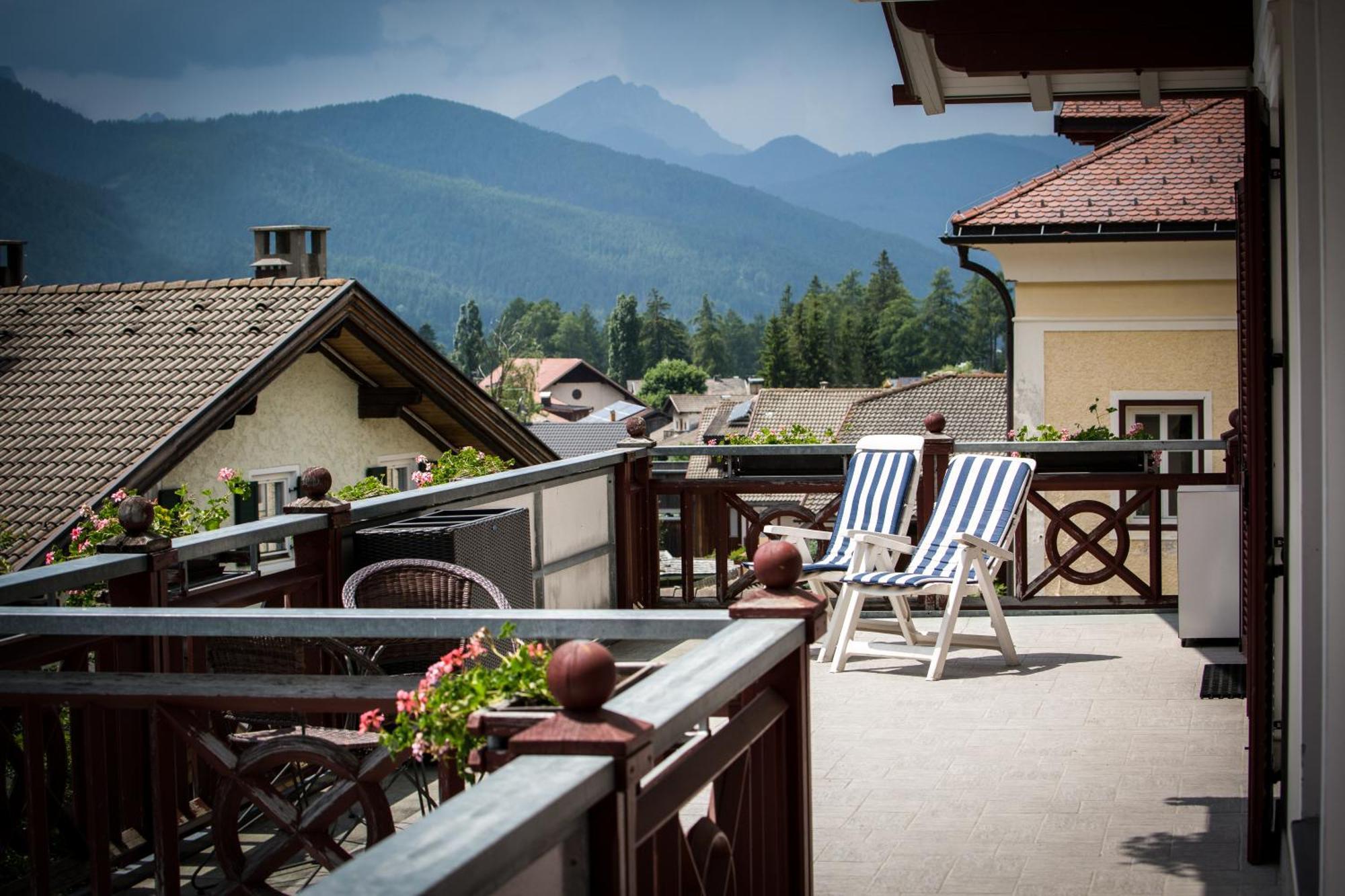 Sapelza Appartementhaus ドッビアーコ エクステリア 写真